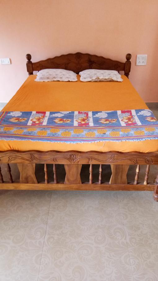 Joaquina'S Guest House Calangute Esterno foto