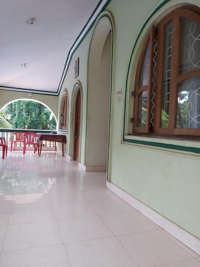 Joaquina'S Guest House Calangute Esterno foto