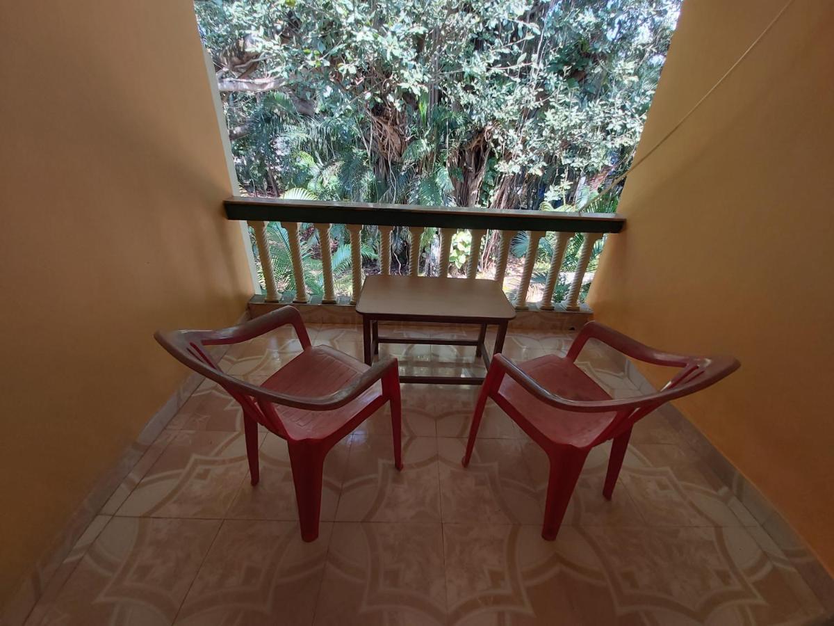 Joaquina'S Guest House Calangute Esterno foto